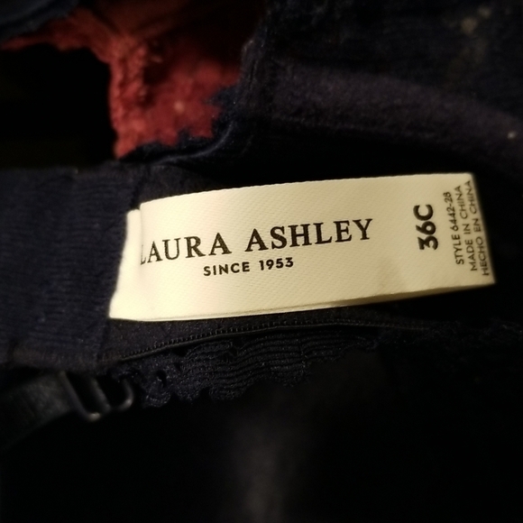💕LAURA ASHLEY💕 2 Pack Bras ~ Pink & Blue Lace 36C NWT - Picture 14 of 15